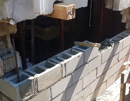 rebuilding new wall using 10inch blocks and rebar